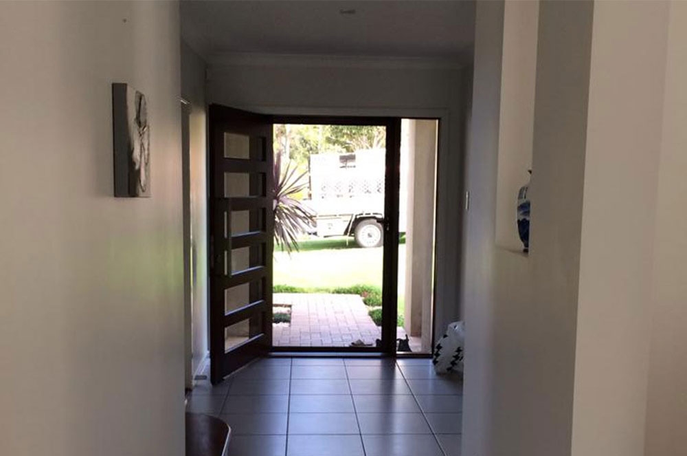 ForceField hinge door