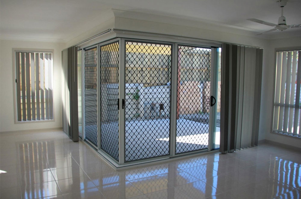 Welded Diamond sliding stacker door