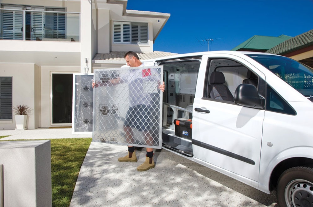 Merv with Diamond Grill Screen