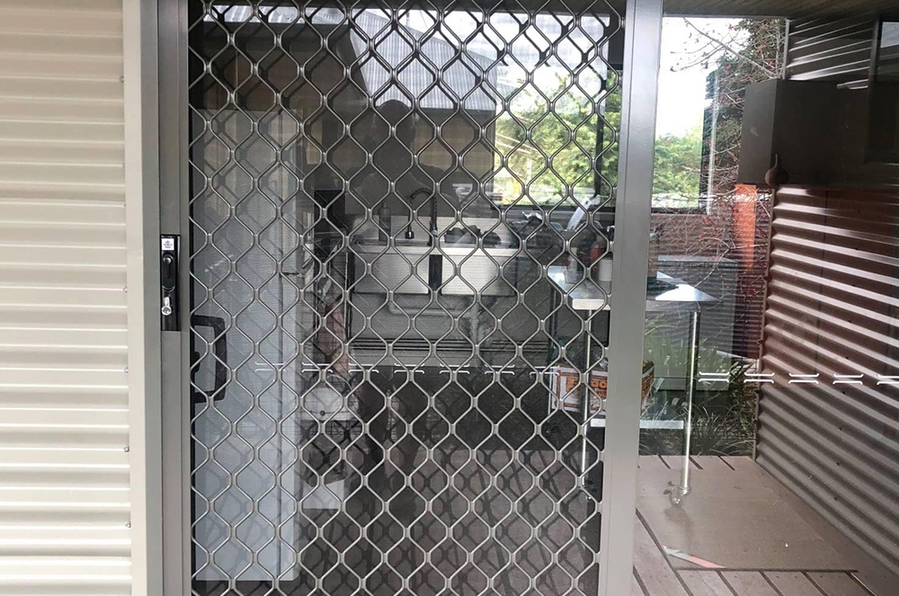 Sliding large diamond grill door