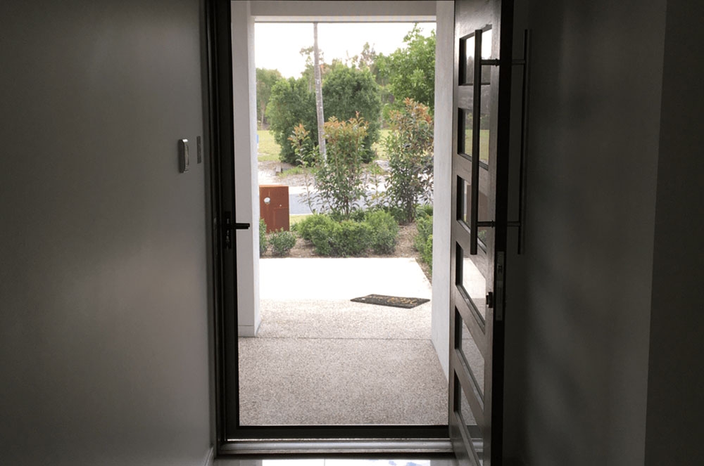 ForceField hinge door